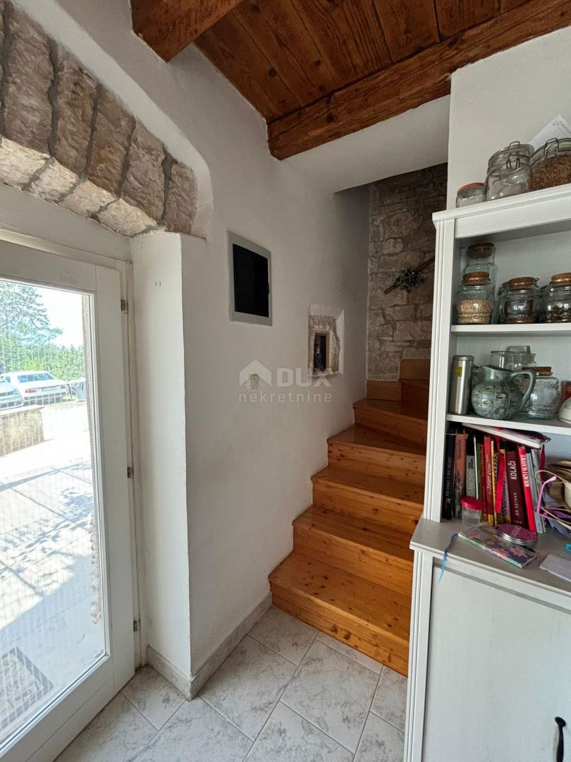 ISTRIA, KANFANAR - Bella casa istriana + 490 m2 di terreno edificabile!