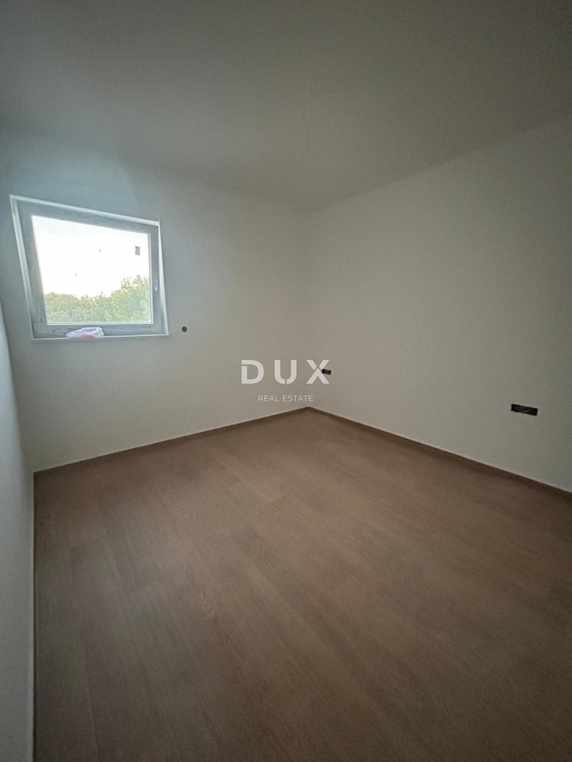 ŠIBENIK, PIROVAC - Moderno duplex con piscina in un nuovo edificio