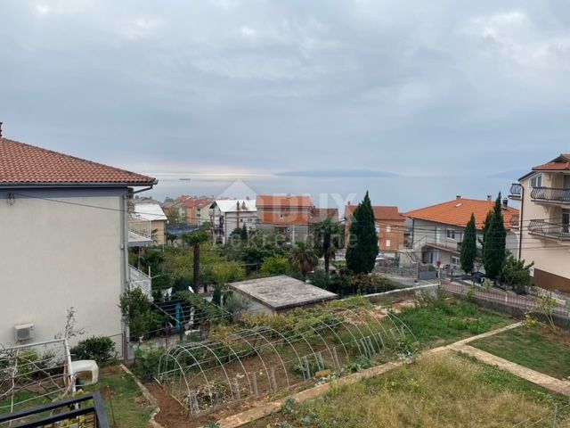 RIJEKA, SRDOČI, GRBCI - casa indipendente con 4 appartamenti + dependance + giardino! OPPORTUNITÀ!