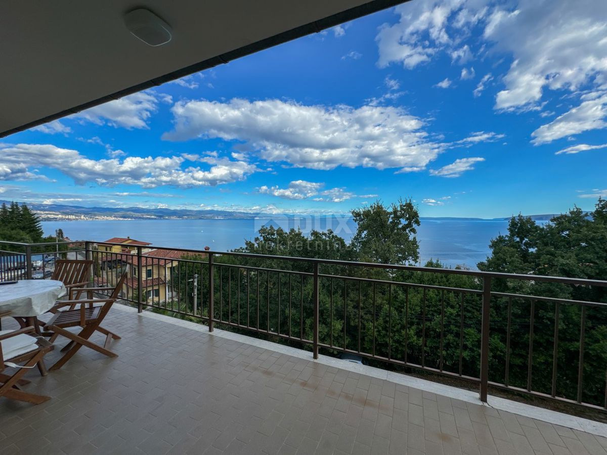 OPATIJA, IČIĆI - casa vicino alla marina di Ičići da ristrutturare, ricco giardino, vista panoramica sul mare, garage