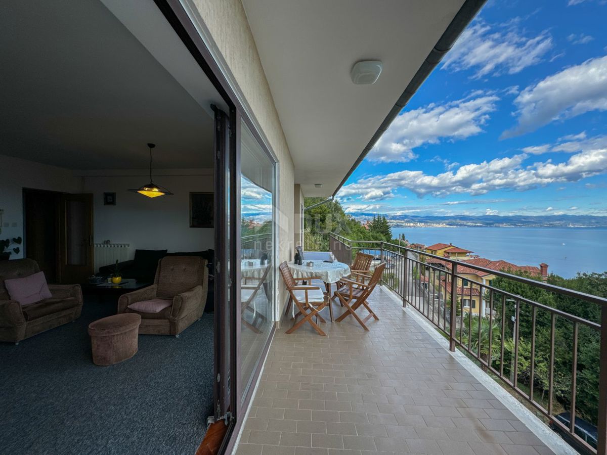 OPATIJA, IČIĆI - casa vicino alla marina di Ičići da ristrutturare, ricco giardino, vista panoramica sul mare, garage