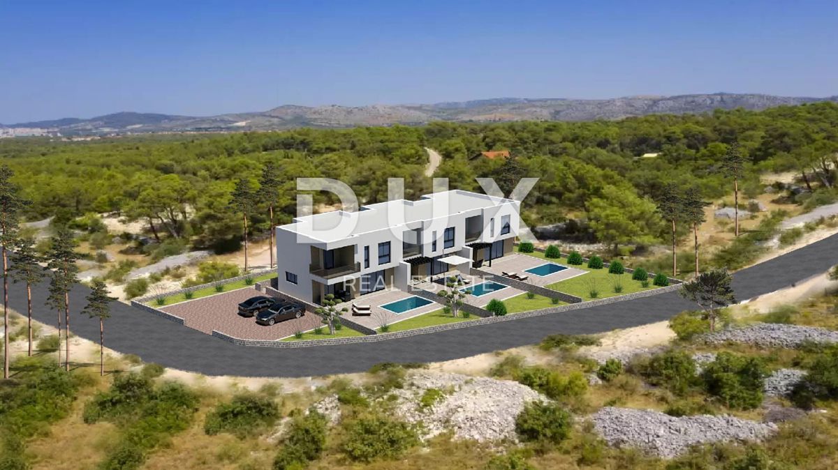 ŠIBENIK, VODICE - Casa a schiera con piscina e terrazza sul tetto S2