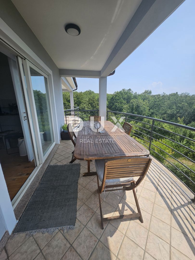 Casa Costabella, Rijeka, 300m2