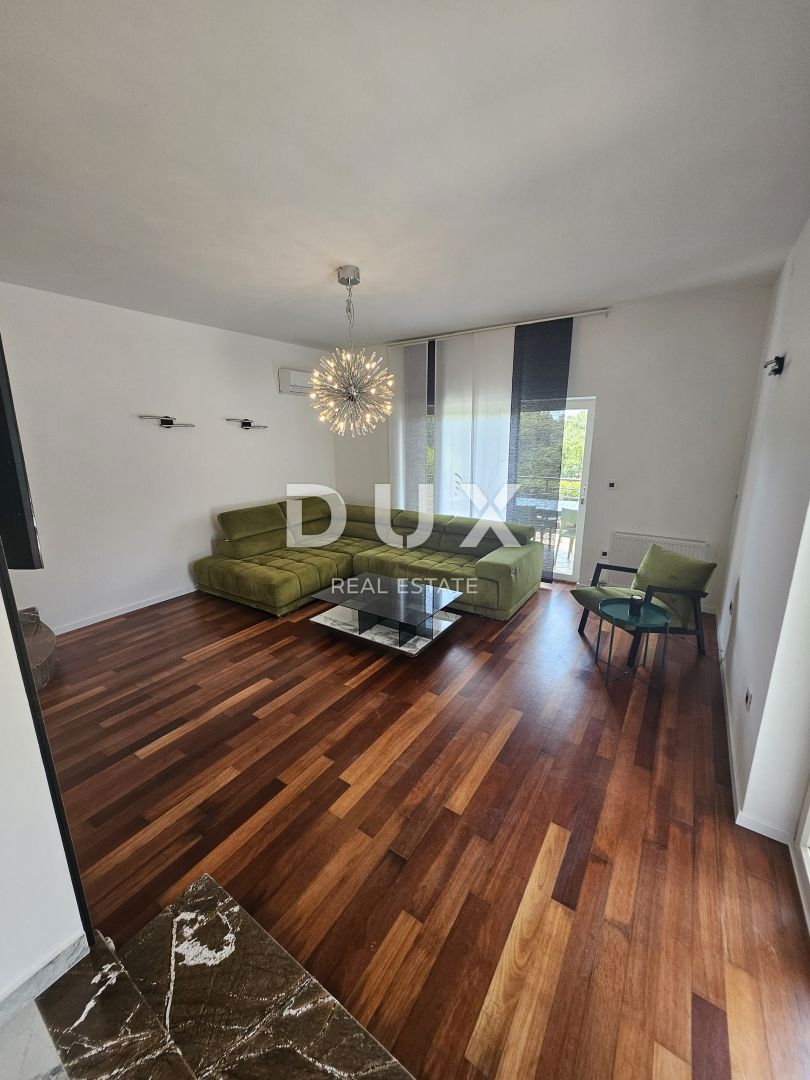 Casa Costabella, Rijeka, 300m2