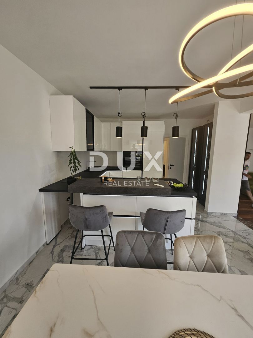 Casa Costabella, Rijeka, 300m2