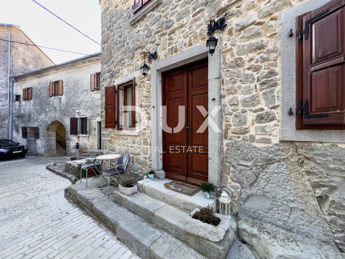 ISTRIA, GRAČIŠĆE - Casa in pietra autoctona ristrutturata nel cuore storico dell'Istria
