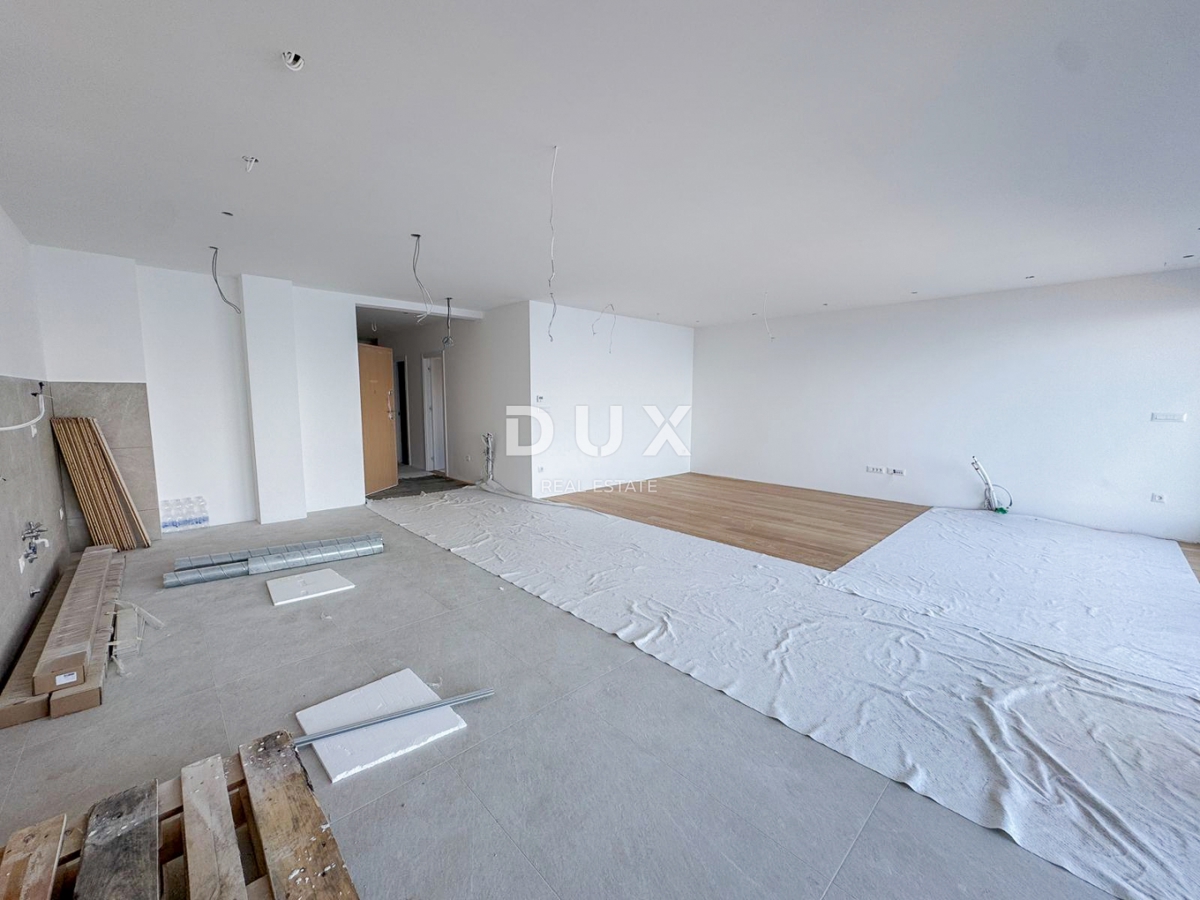 OPATIJA, CENTRO - attico di lusso con vista panoramica sul mare e garage, posizione top