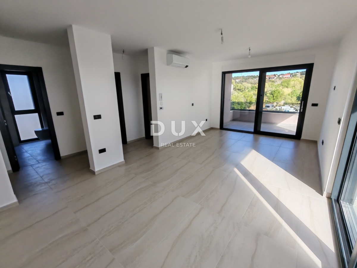 ZADAR, DIKLO - Stupendo attico con vista mare a soli 50 metri dalla spiaggia! S7