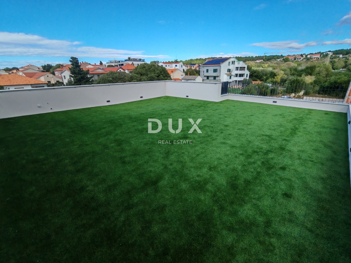 ZADAR, DIKLO - Stupendo attico con vista mare a soli 50 metri dalla spiaggia! S7