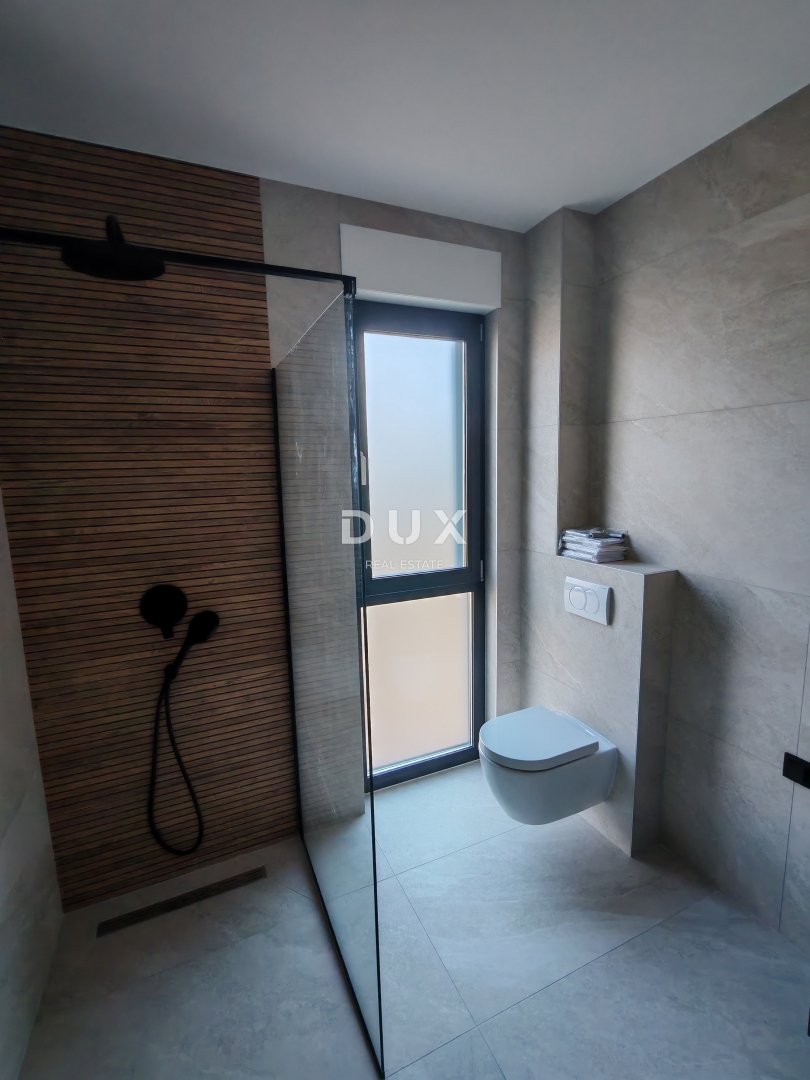 ZADAR, DIKLO - Stupendo attico con vista mare a soli 50 metri dalla spiaggia! S7