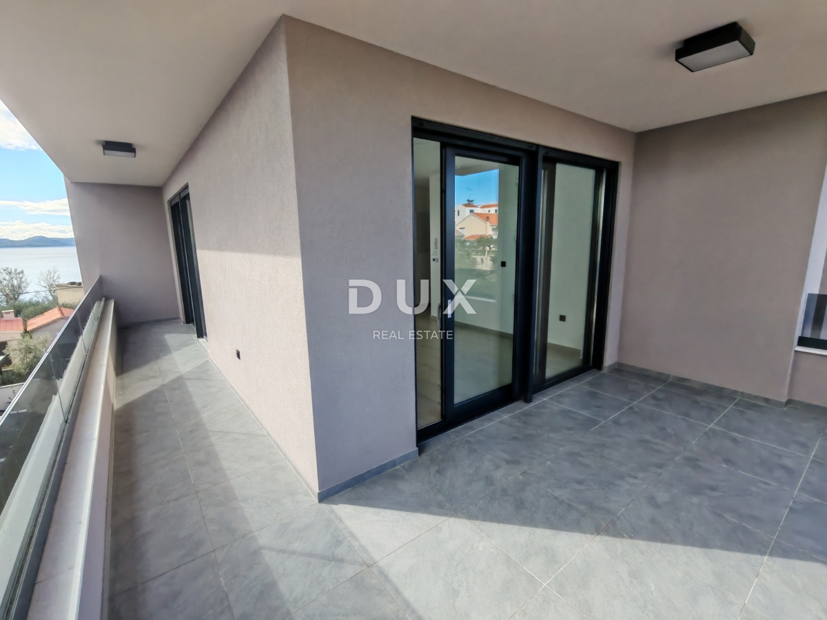 ZADAR, DIKLO - Stupendo attico con vista mare a soli 50 metri dalla spiaggia! S7