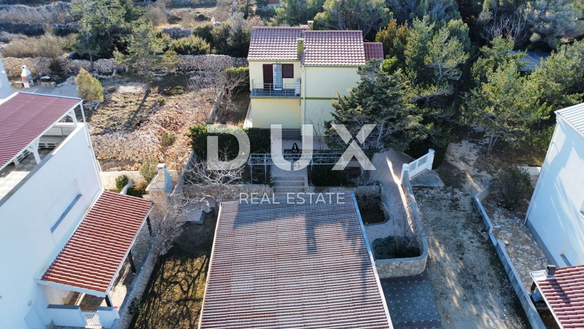 ZADAR, RAŽANAC - Casa con garage su un terreno spazioso