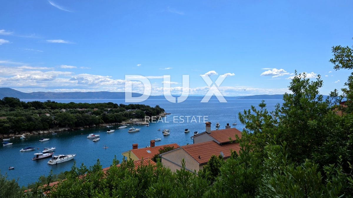 ISTRIA, RABAC - Palazzina a 70 metri dal mare