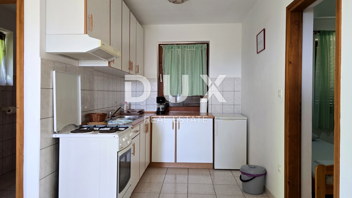 ISTRIA, RABAC - Palazzina a 70 metri dal mare