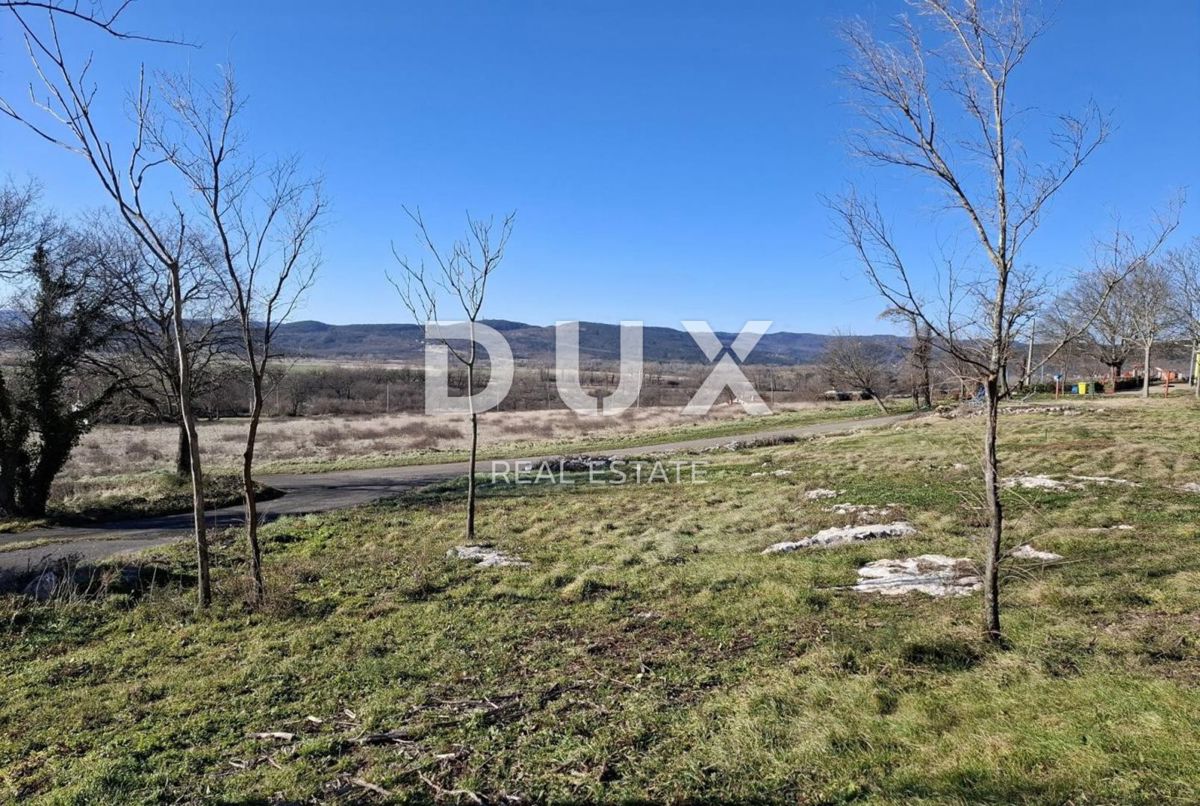 ISTRIA, KRŠAN - Terreno edificabile con vista aperta sulla natura