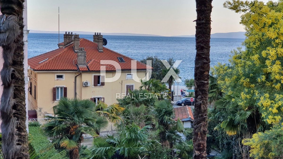 OPATIJA, CENTRO - appartamento su due piani in una villa storica a soli 50 metri dal mare nel centro di Opatija, parcheggio