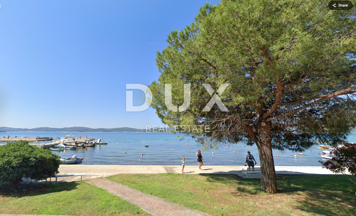 BIOGRAD, TURANJ - Terreno con progetto sull'isola di Babac