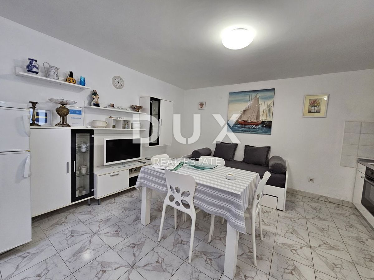 ISTRIA, PJEŠČANA UVALA - Bellissima villa con appartamenti a pochi passi dalla spiaggia!