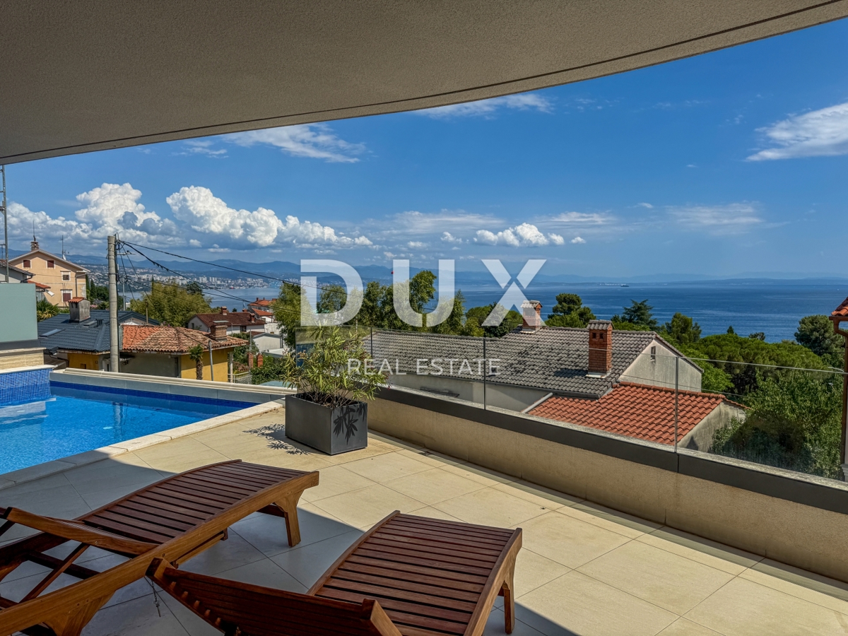 OPATIJA, CENTRO - moderno appartamento con piscina privata, ampia terrazza e vista mare nel centro di Opatija
