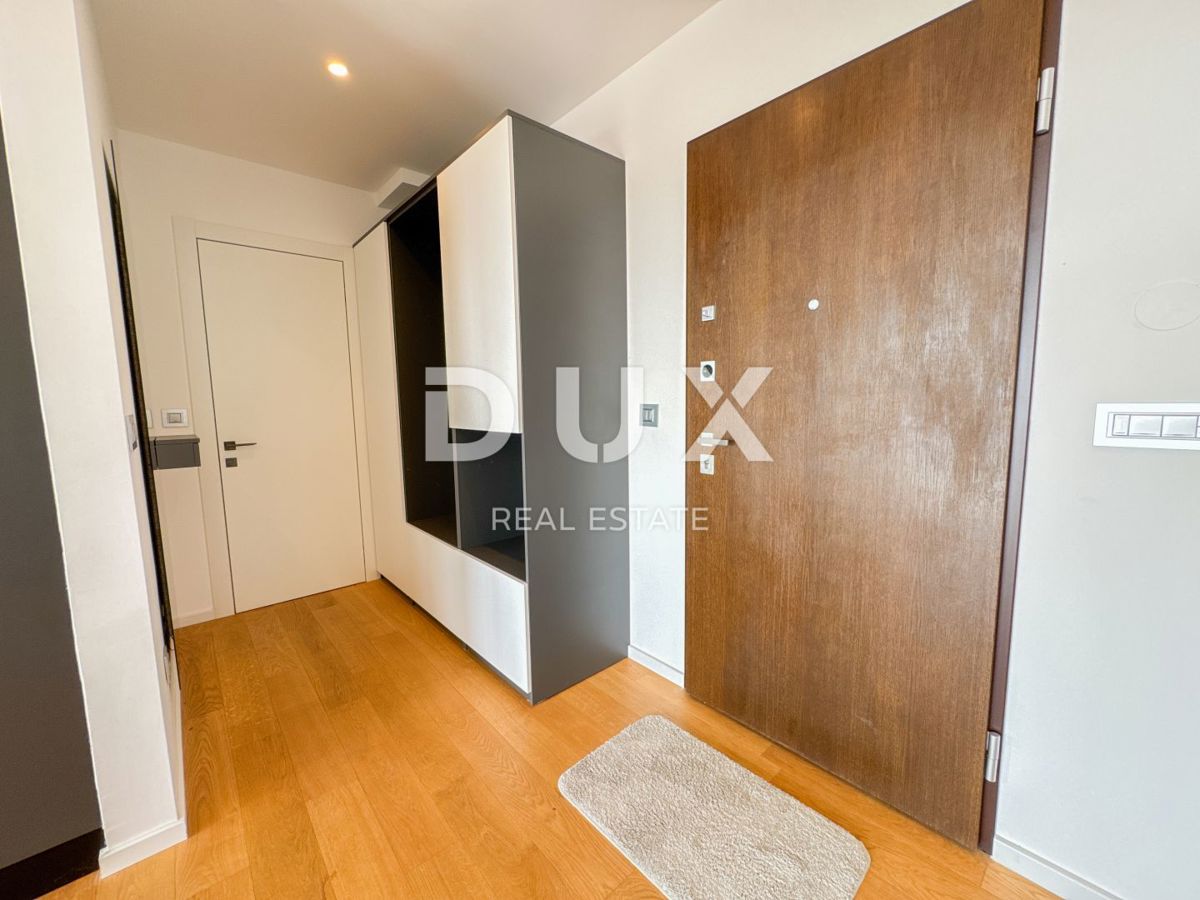 OPATIJA, CENTRO - moderno appartamento con piscina privata, ampia terrazza e vista mare nel centro di Opatija