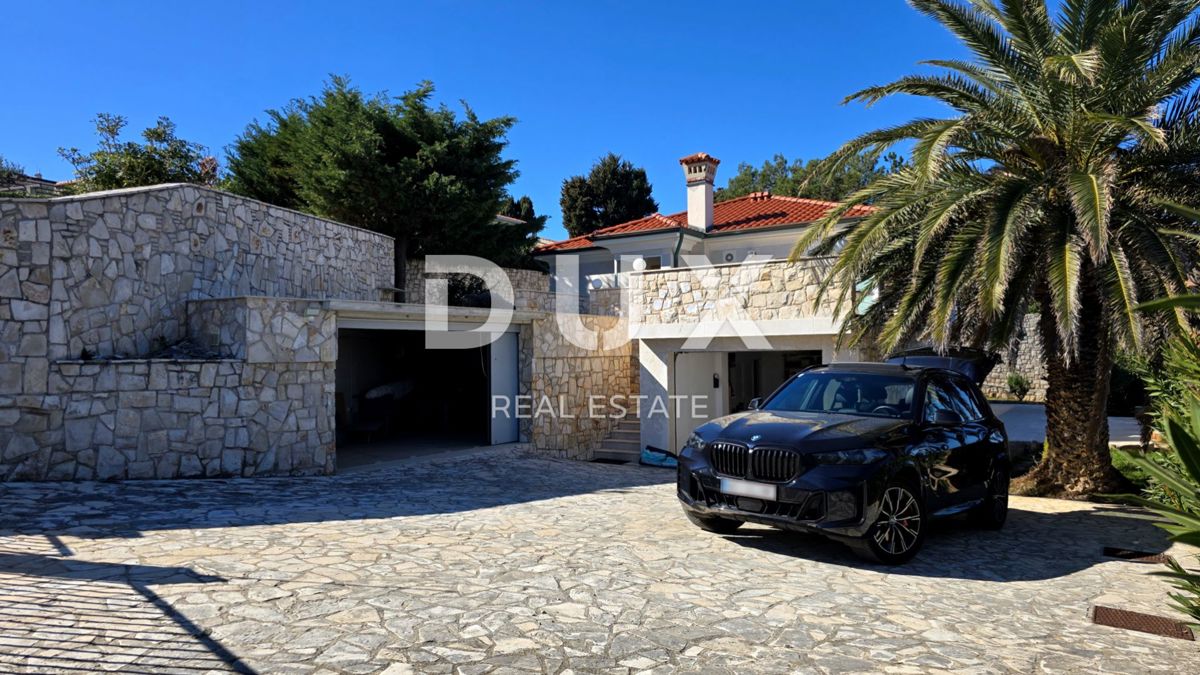 ISTRIA, UMAGO - Esclusiva! Villa sul mare