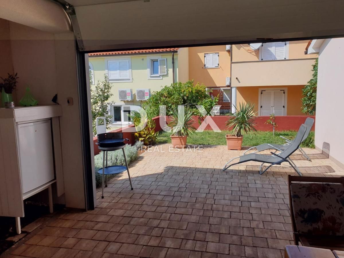 ISTRIA, MEDULIN - Casa a un piano con parcheggio e cortile a 120 m dalla spiaggia