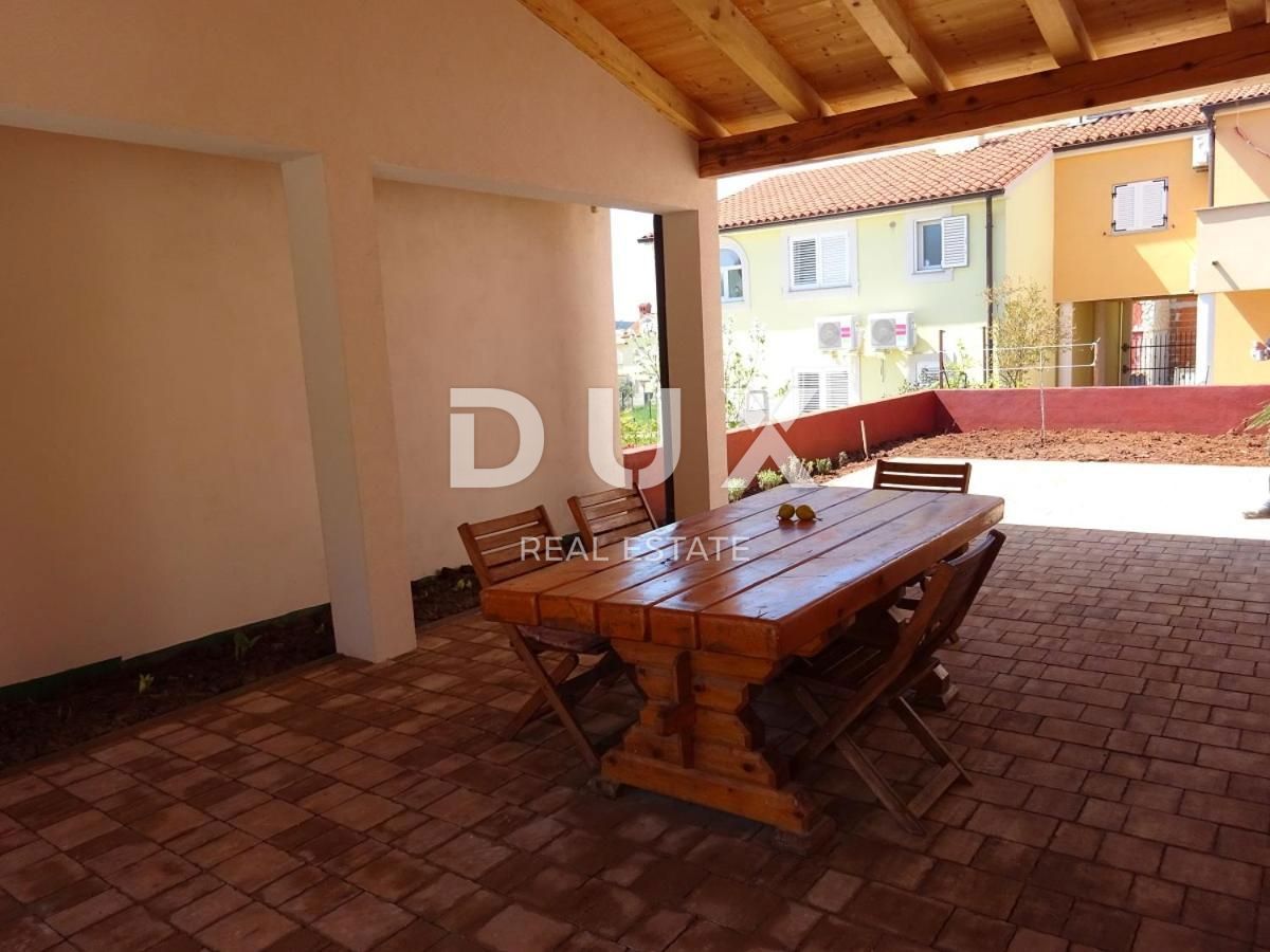 ISTRIA, MEDULIN - Casa a un piano con parcheggio e cortile a 120 m dalla spiaggia