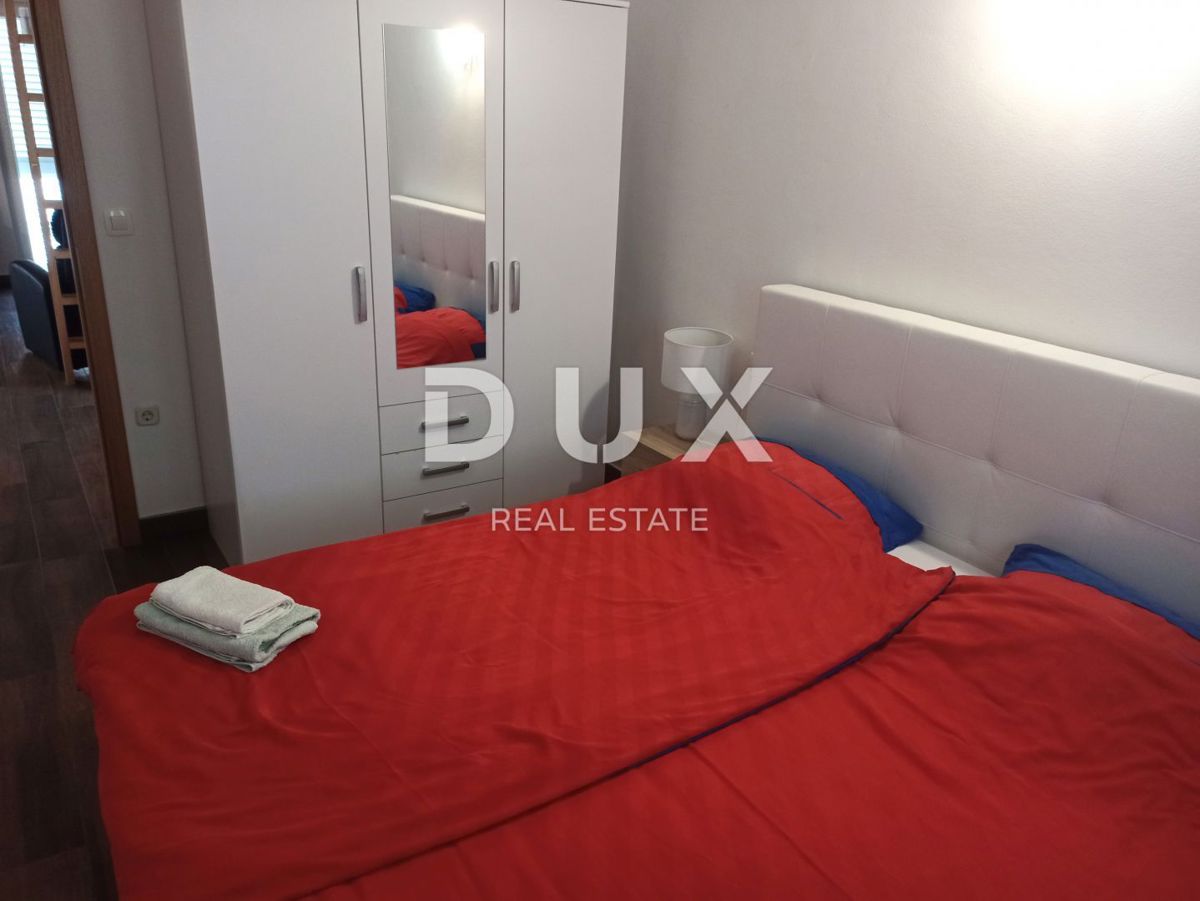 ISTRIA, MEDULIN - Casa a un piano con parcheggio e cortile a 120 m dalla spiaggia