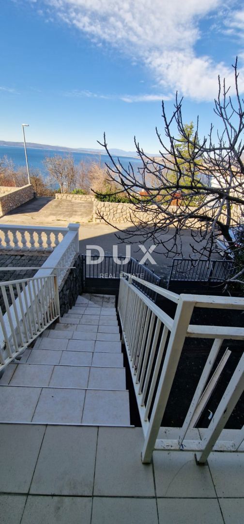 NOVI VINODOLSKI, KLENOVICA - casa di 150m2 con vista mare