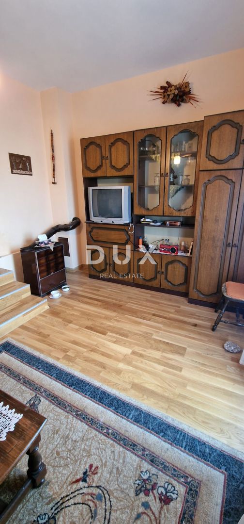 NOVI VINODOLSKI, KLENOVICA - casa di 150m2 con vista mare