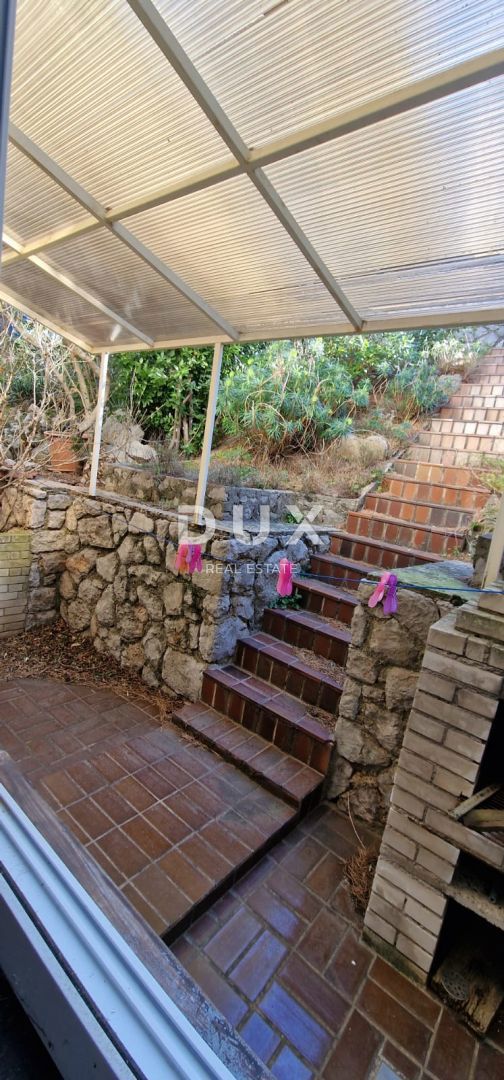 NOVI VINODOLSKI, KLENOVICA - casa di 150m2 con vista mare