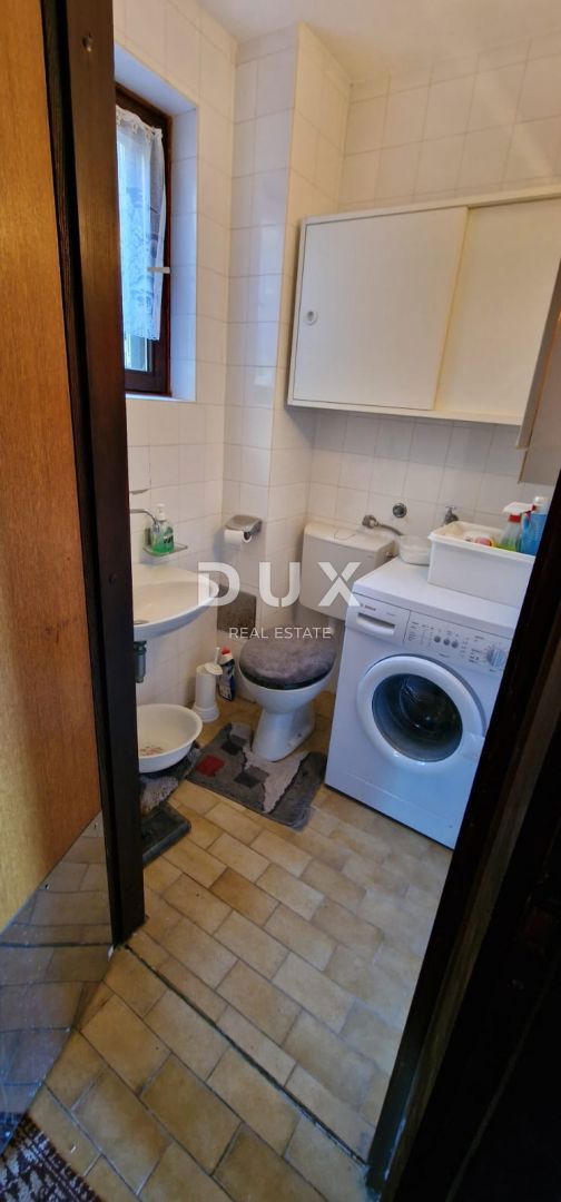 NOVI VINODOLSKI, KLENOVICA - casa di 150m2 con vista mare
