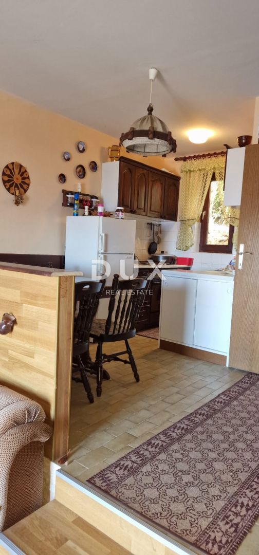 NOVI VINODOLSKI, KLENOVICA - casa di 150m2 con vista mare