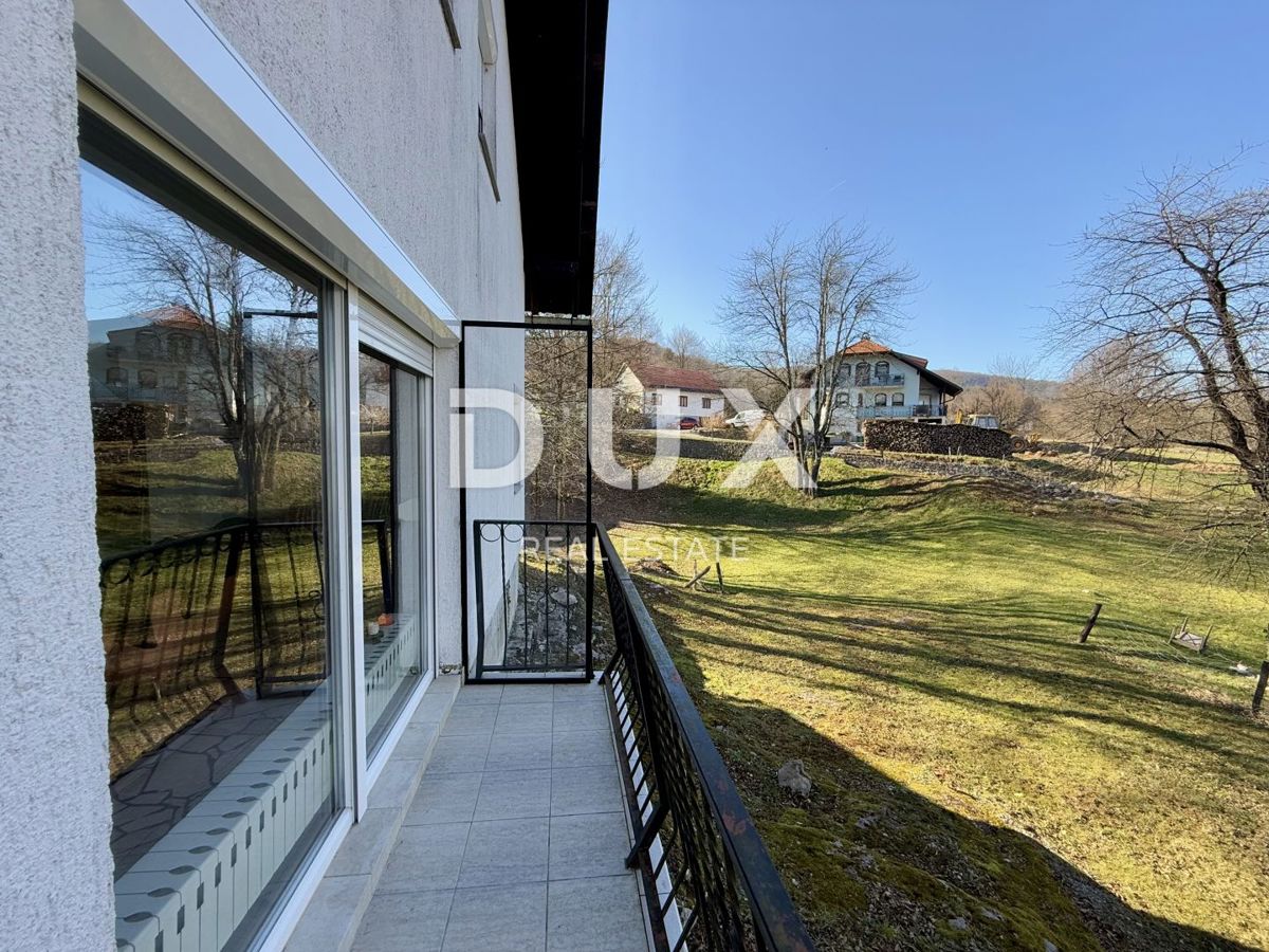 OGULIN, DUJMIĆ SELO - casa con ampio giardino e vista sul lago Sabljaci!