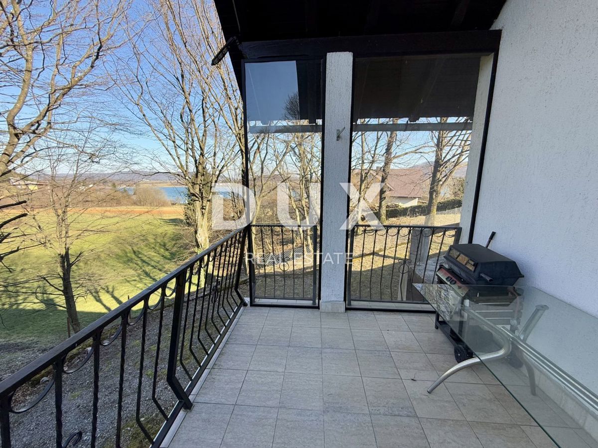 OGULIN, DUJMIĆ SELO - casa con ampio giardino e vista sul lago Sabljaci!