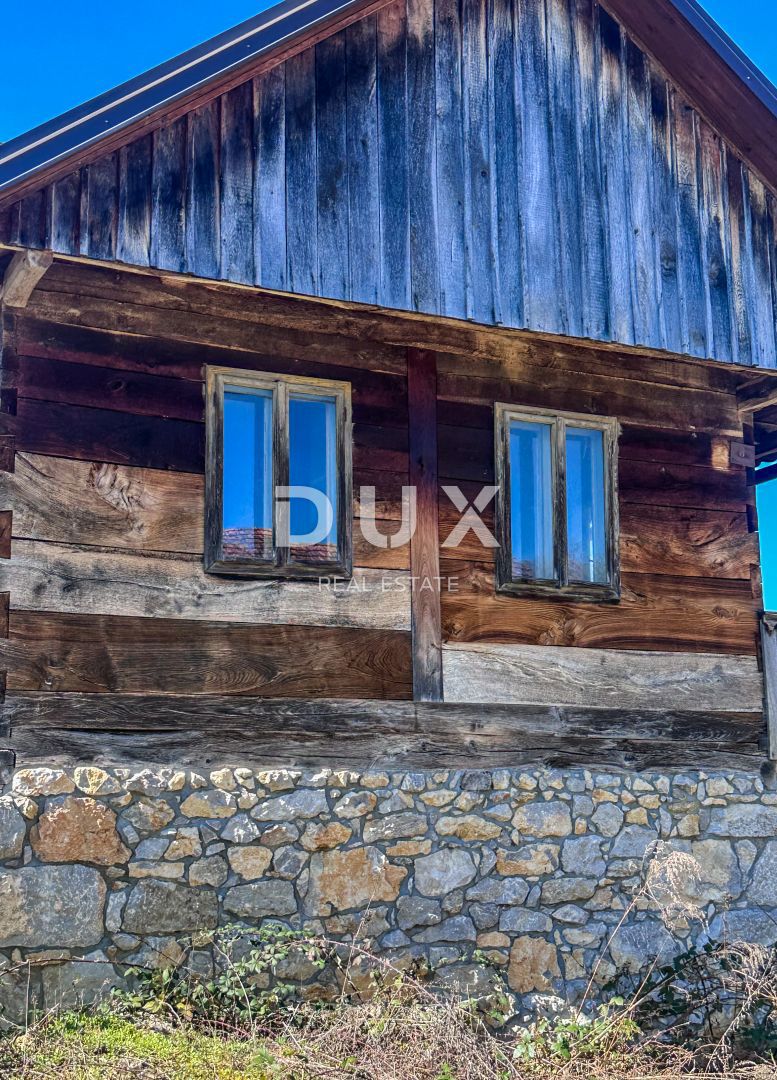 KARLOVAC, MARTINSKI VRH - Casa indigena da ristrutturare in un ambiente idilliaco