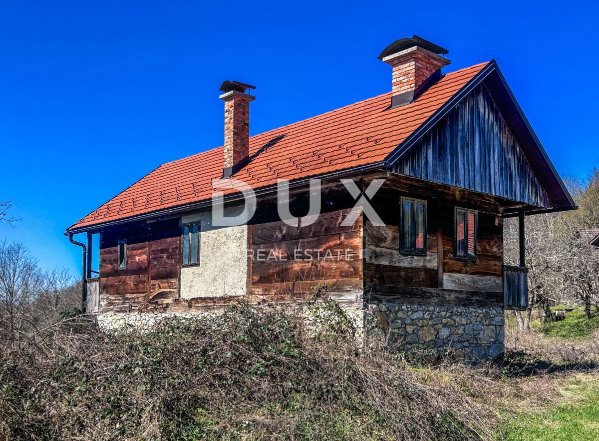 KARLOVAC, MARTINSKI VRH - Casa indigena da ristrutturare in un ambiente idilliaco