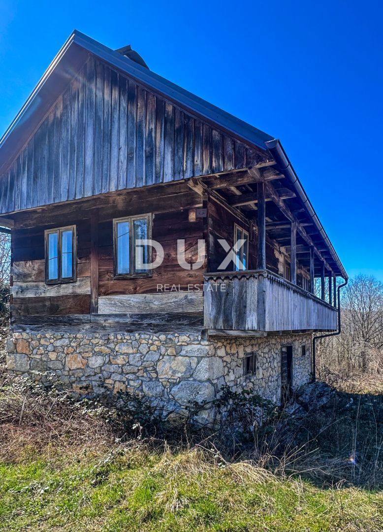 KARLOVAC, MARTINSKI VRH - Casa indigena da ristrutturare in un ambiente idilliaco