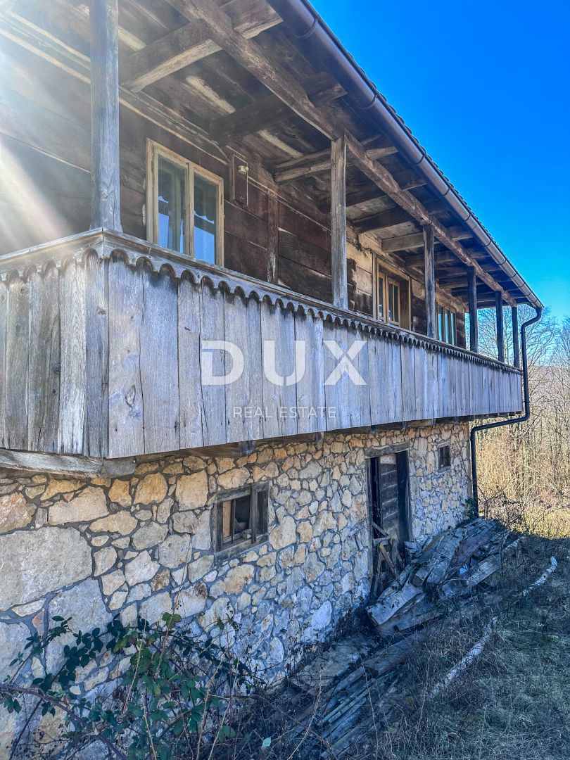 KARLOVAC, MARTINSKI VRH - Casa indigena da ristrutturare in un ambiente idilliaco