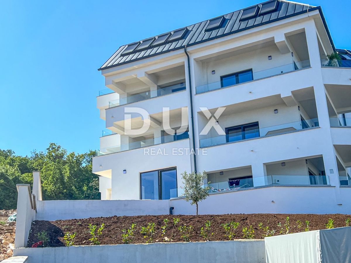 OPATIJA, IČIĆI - piano terra - appartamento più grande con giardino in una nuova costruzione con vista sul mare, POSIZIONE!
