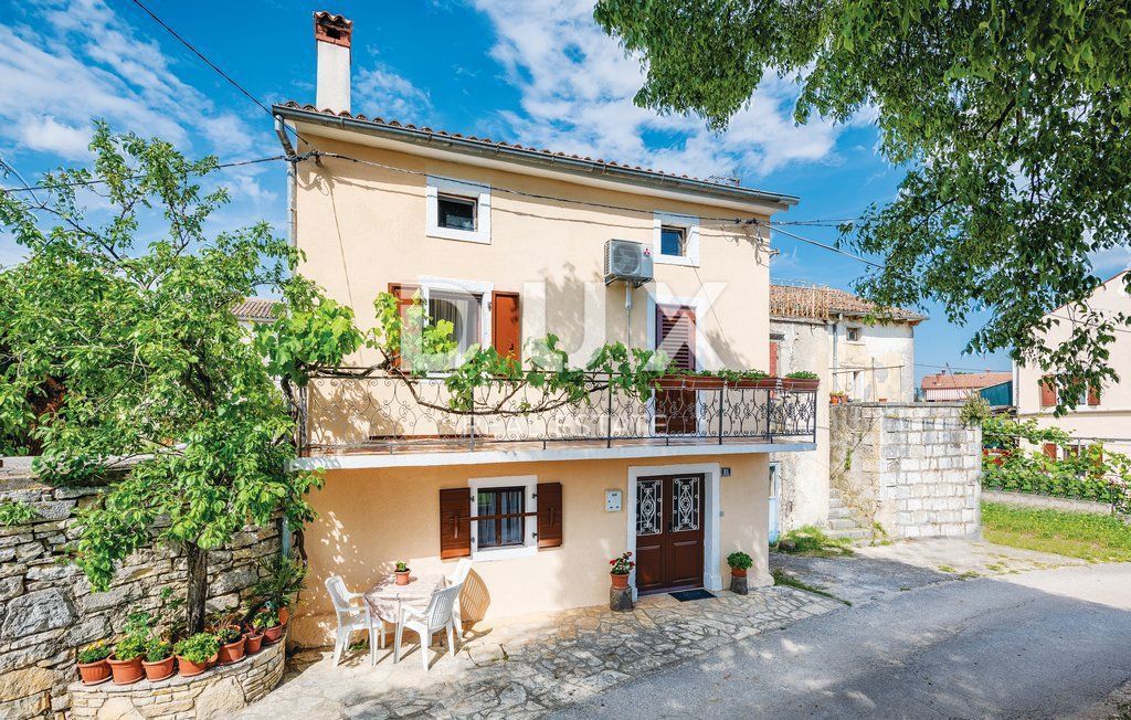 ISTRIA, SVETI LOVREČ - Casa in pietra ristrutturata