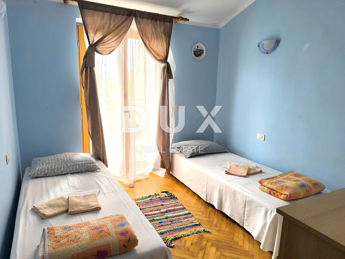 ISTRIA, PREMANTURA - Appartamento duplex 64 m2, 2 camere da letto, 2 bagni, giardino e parcheggio - VICINO ALLA SPIAGGIA!!