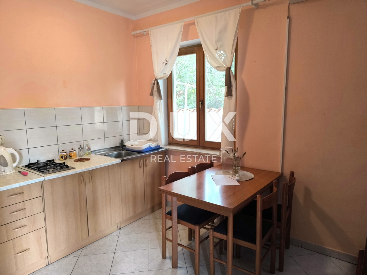 ISTRIA, PREMANTURA - Appartamento duplex 64 m2, 2 camere da letto, 2 bagni, giardino e parcheggio - VICINO ALLA SPIAGGIA!!