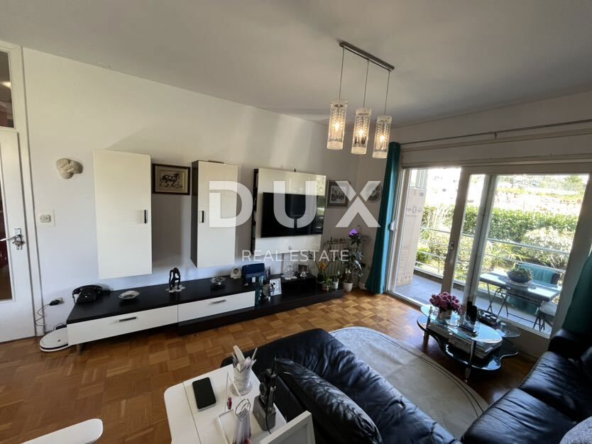 RIJEKA, SRDOČI - 2BR + LR con ampia loggia