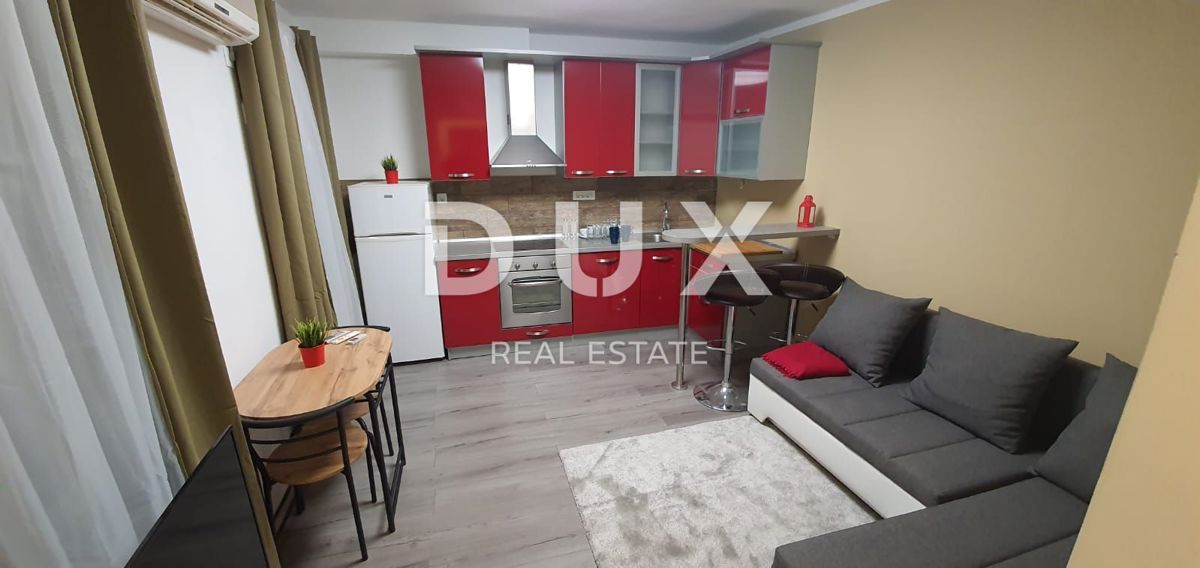 RIJEKA, KRIMEA - 2 case indipendenti con vista mare + 2 annessi + giardino! OPPORTUNITÀ!