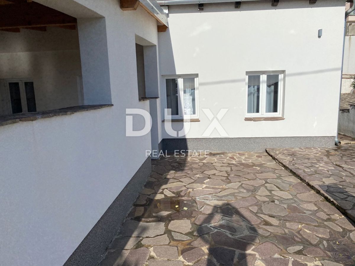 RIJEKA, KRIMEA - 2 case indipendenti con vista mare + 2 annessi + giardino! OPPORTUNITÀ!