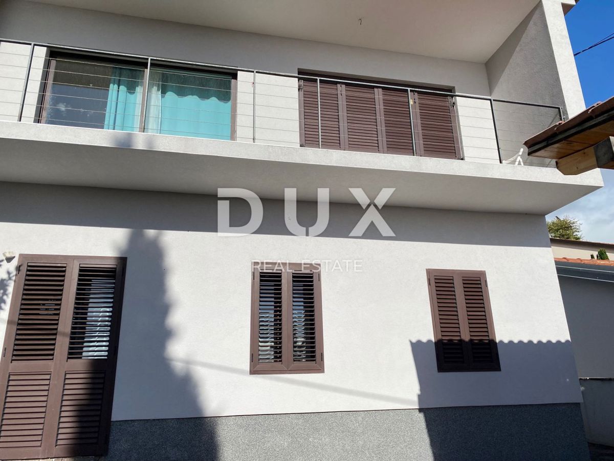 RIJEKA, KRIMEA - 2 case indipendenti con vista mare + 2 annessi + giardino! OPPORTUNITÀ!
