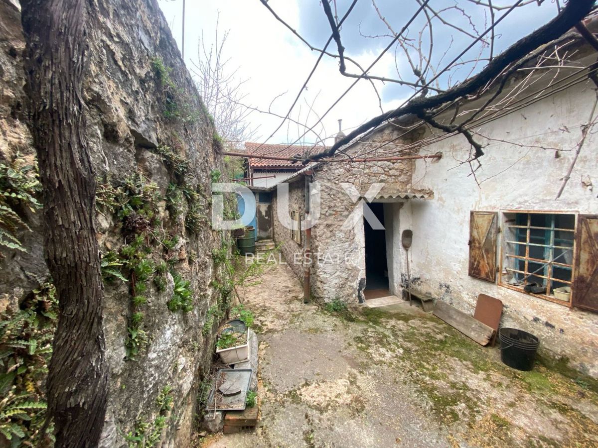 RIJEKA, DRAGA - casa indipendente con giardino in ottima posizione! OPPORTUNITÀ!