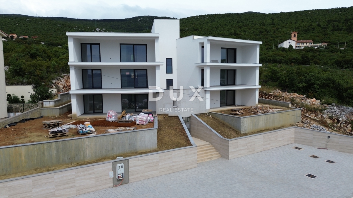 KLENOVICA - Attico con vista panoramica sul mare