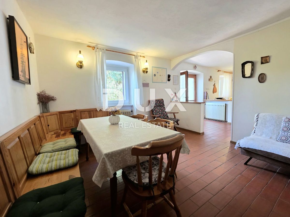 ISTRIA, MEDOLINO - Casa in pietra ristrutturata in una posizione popolare e bella